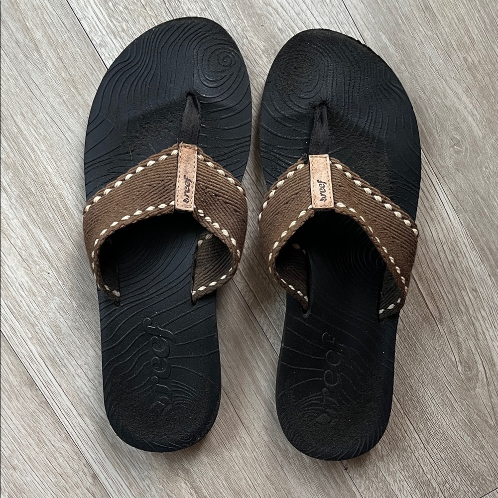 Reef Two-Tone Flip Flops with Brown Straps